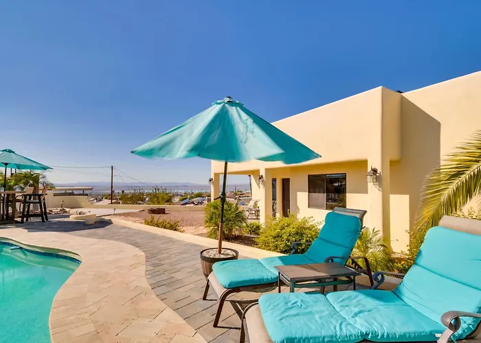 5 Mi To Havasu: Bright W/ Fire Pit!